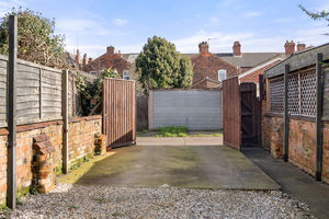 Photo 35- click for photo gallery